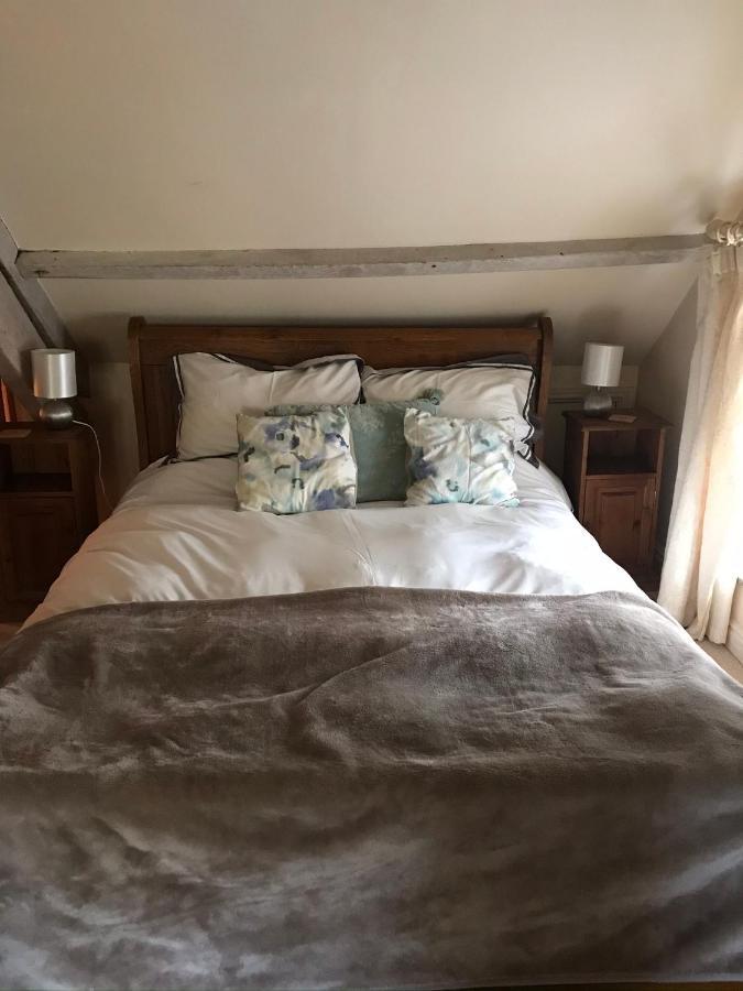 Dove Cottage Bisley  ภายนอก รูปภาพ