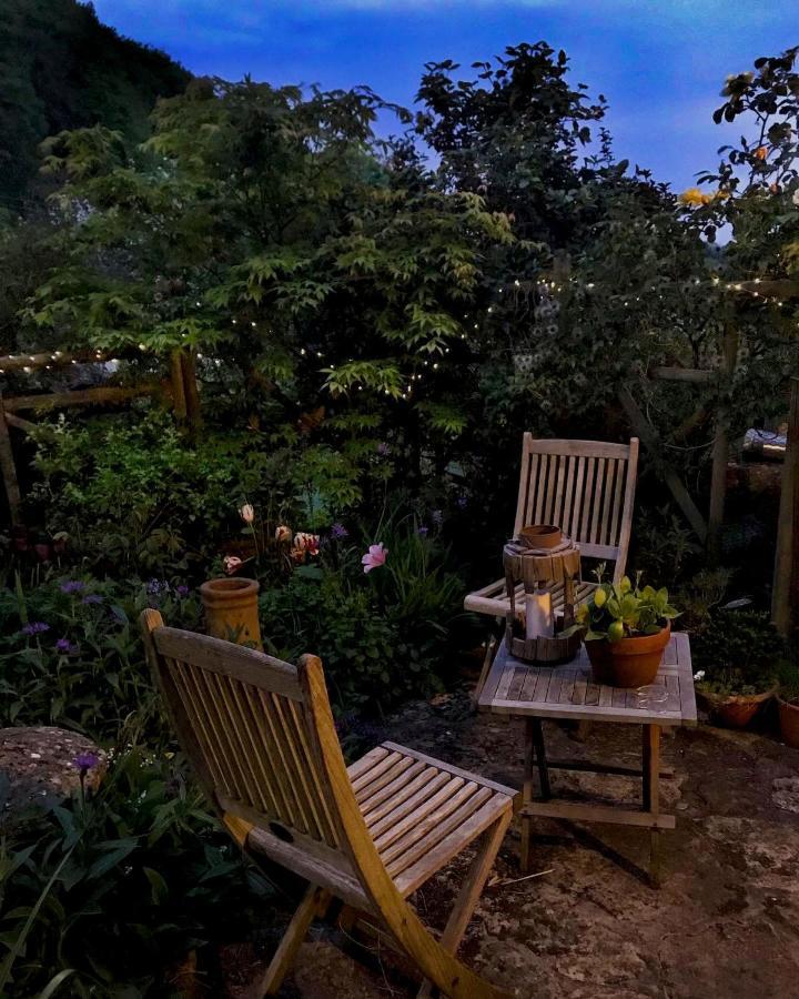 Dove Cottage Bisley  ภายนอก รูปภาพ